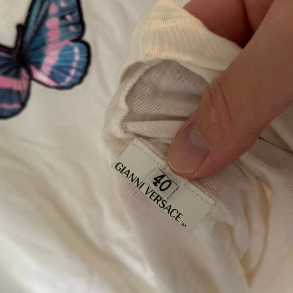 Versace tee - Picture 2 of 5